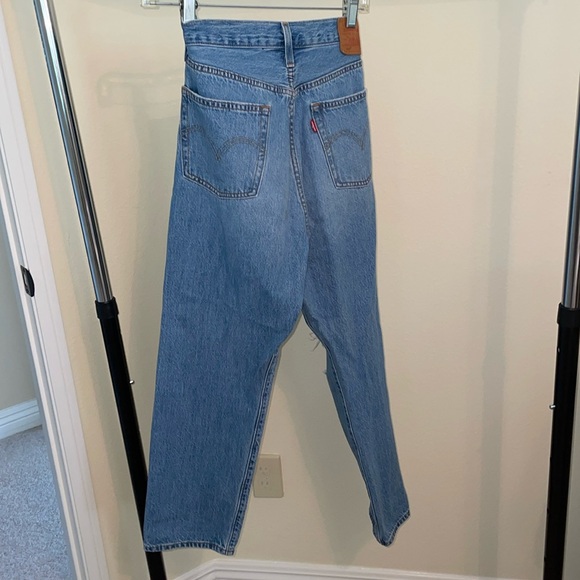 Levi Ripped Jeans - Picture 3 of 3